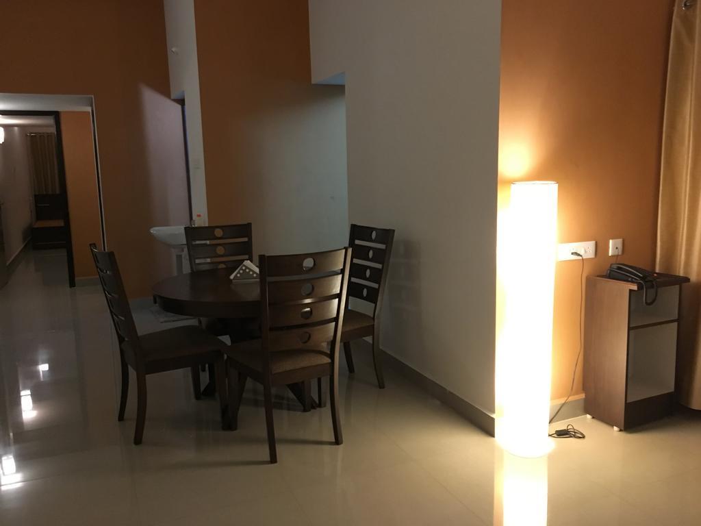 Jyothi Suites Tiruchirappalli Esterno foto