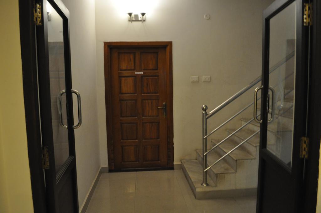 Jyothi Suites Tiruchirappalli Esterno foto