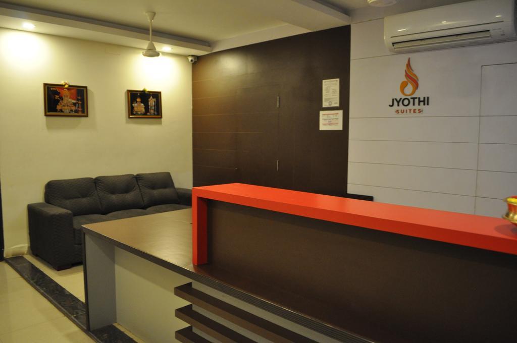 Jyothi Suites Tiruchirappalli Esterno foto