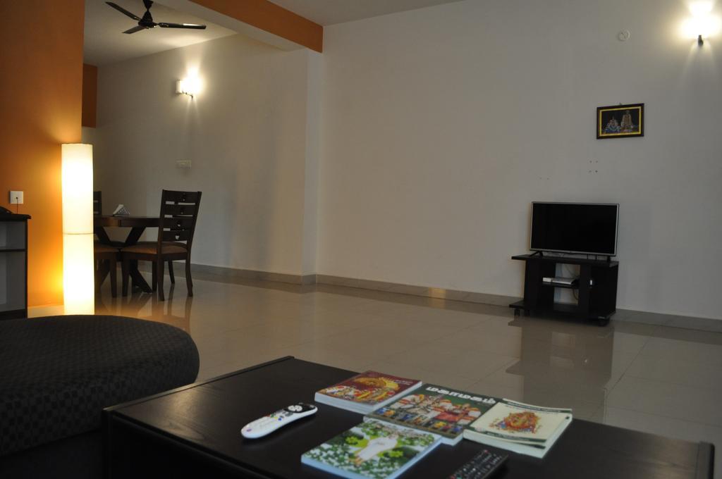 Jyothi Suites Tiruchirappalli Esterno foto