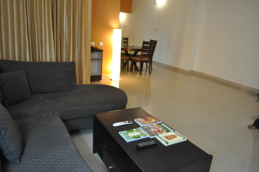 Jyothi Suites Tiruchirappalli Esterno foto